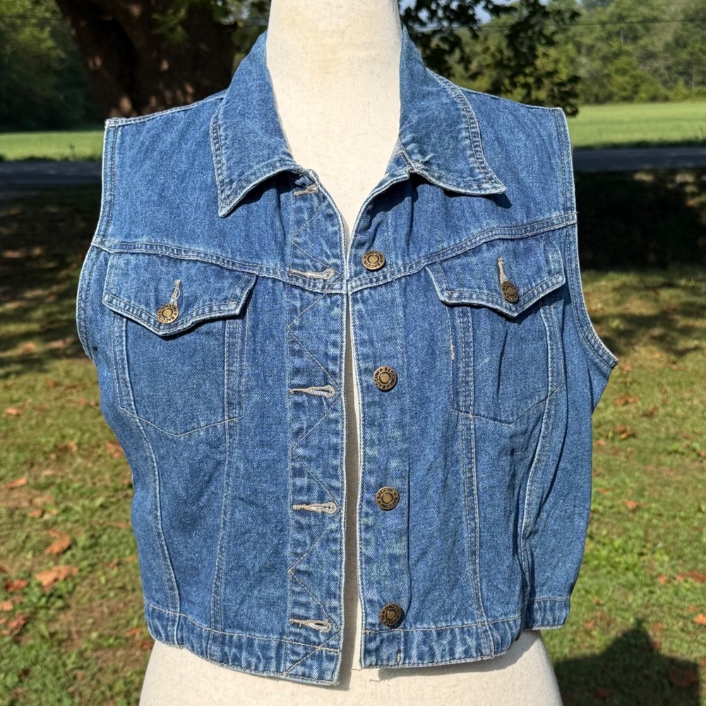 Baccini VTG Blue Denim Vest Women Medium Cropped Cotton Button Front Pockets Y2K